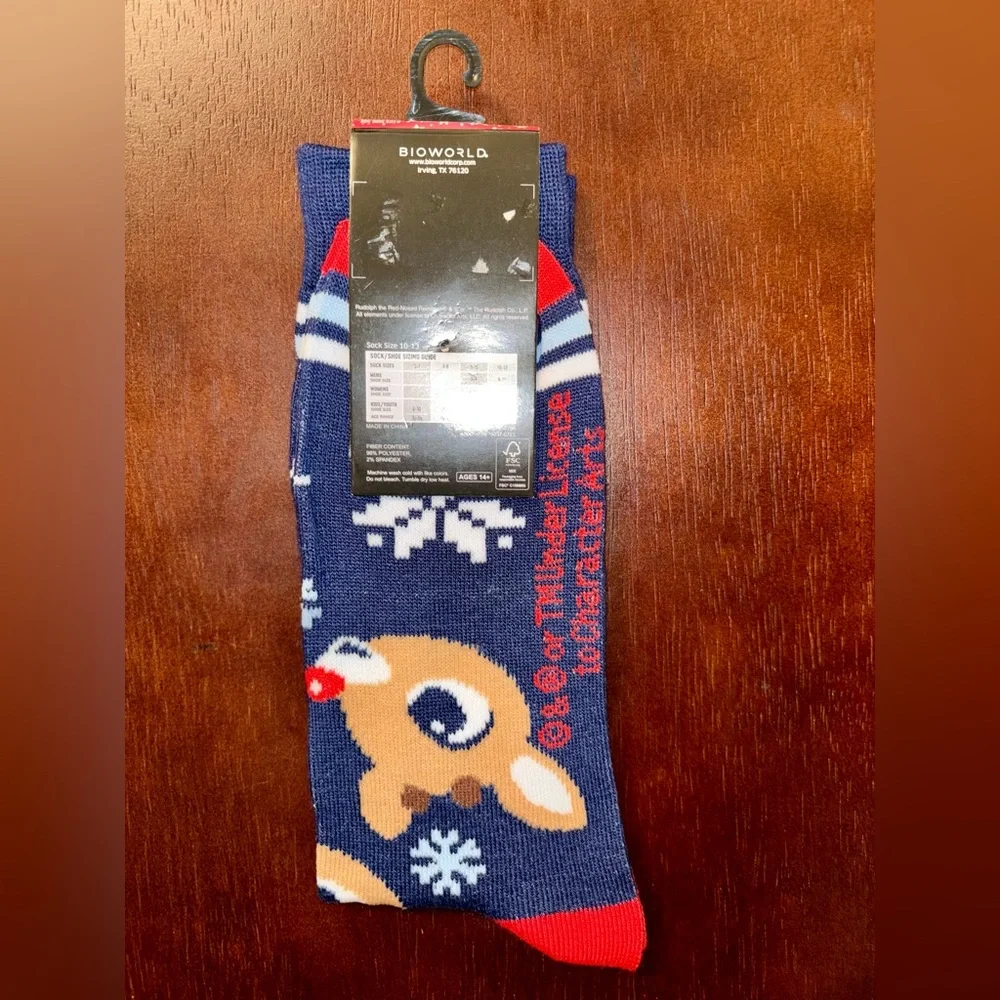 RUDOLPH THE RED-NOSED REINDEER NOVELTY CREW SOCKS NWT MEN’S SHOE SIZE 8-12